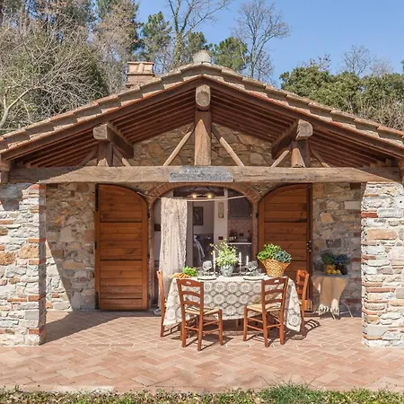 Casa Nel Bosco Villa Sassetta